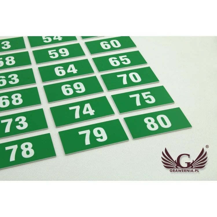 Tabliczki na szafki z numeracją - kolor zielony - wym. 80x40mm 